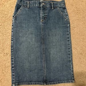 GAP size 4 denim skirt EUC
